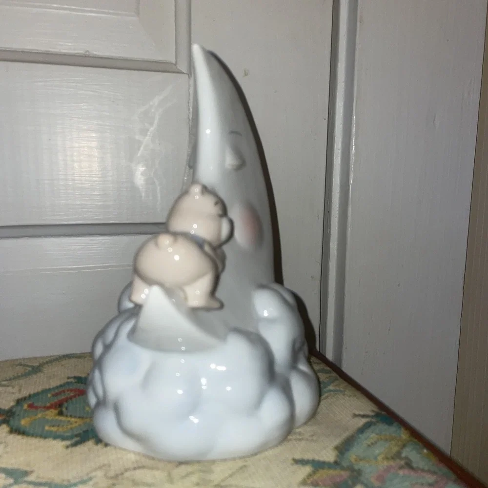 Ceramic Nursery Statue Bear‎ Sleeping On The Moon With Clouds 6.5